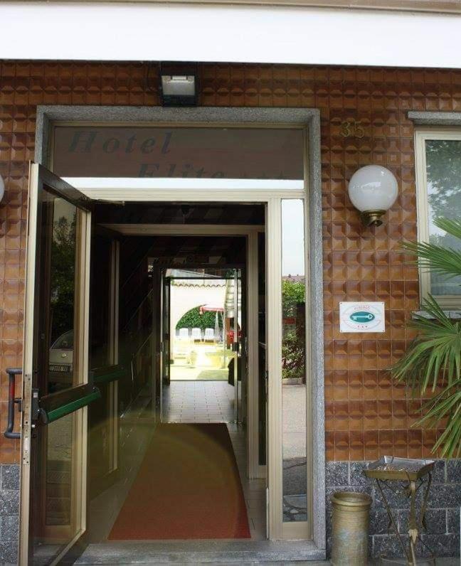 B&B The Sun Swimming & Pool トリノ エクステリア 写真