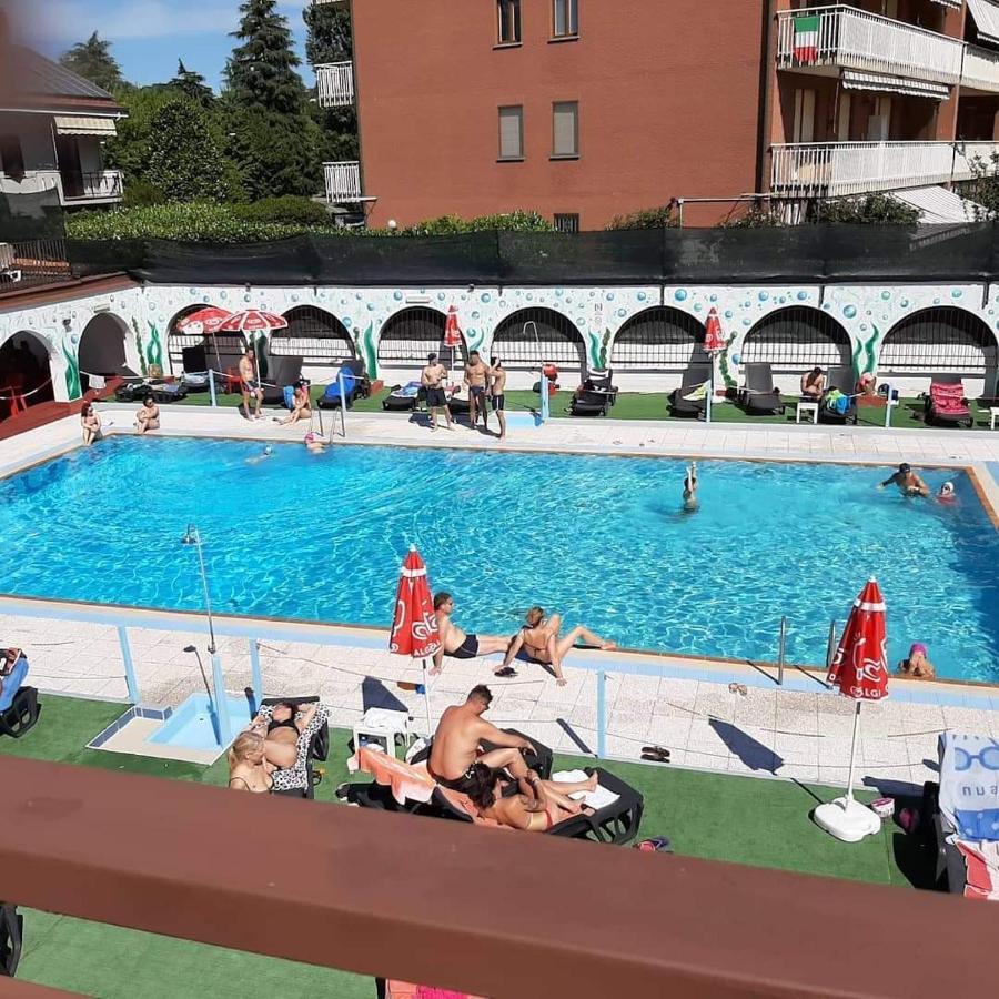 B&B The Sun Swimming & Pool トリノ エクステリア 写真